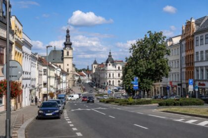 Slunecne historicke mestske namesti